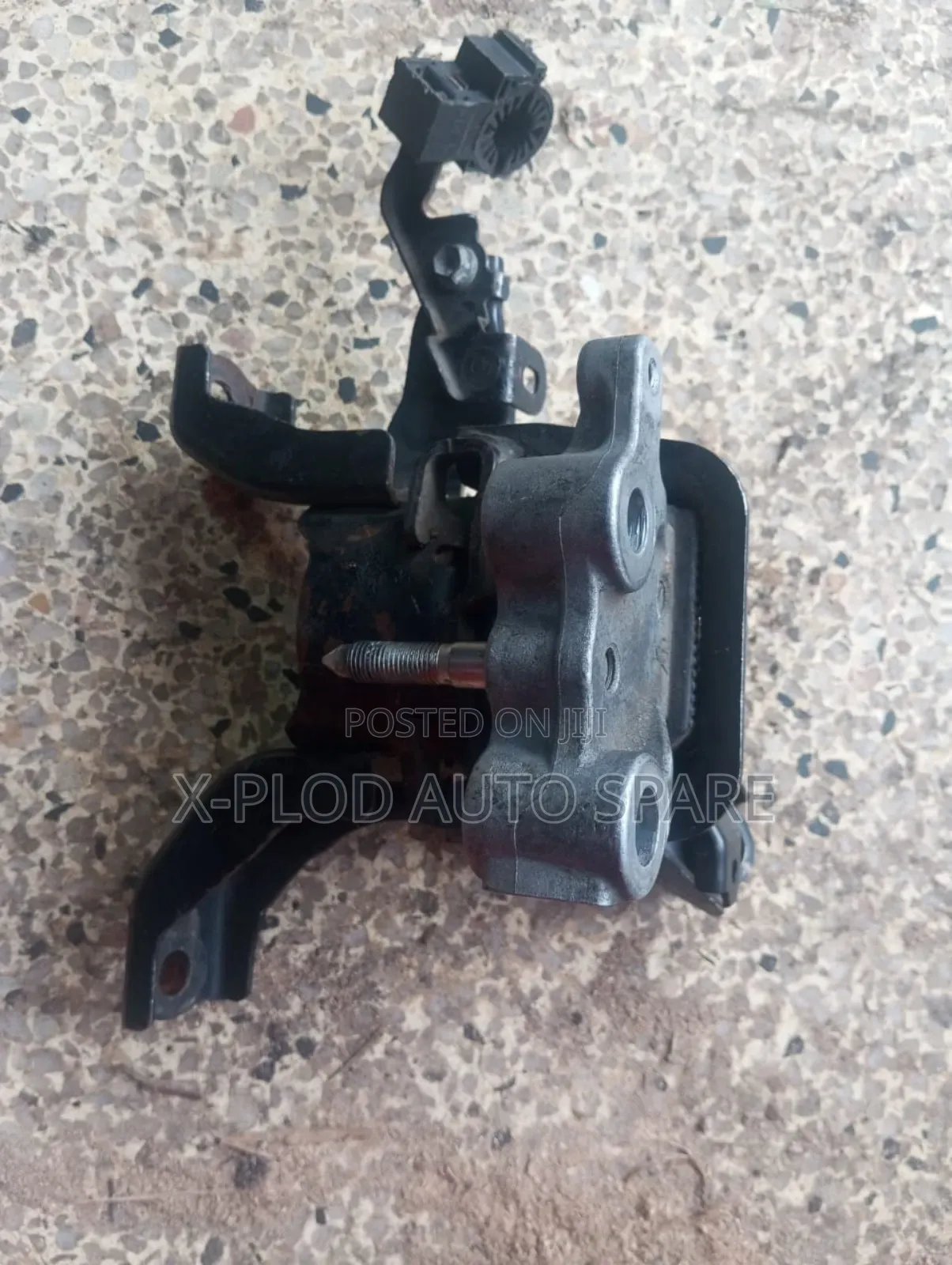 Toyota (Allion, Premio, Wish, Rumion-2zr Engine Mountaining