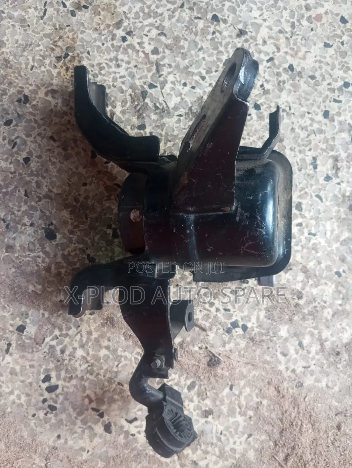 Toyota (Allion, Premio, Wish, Rumion-2zr Engine Mountaining