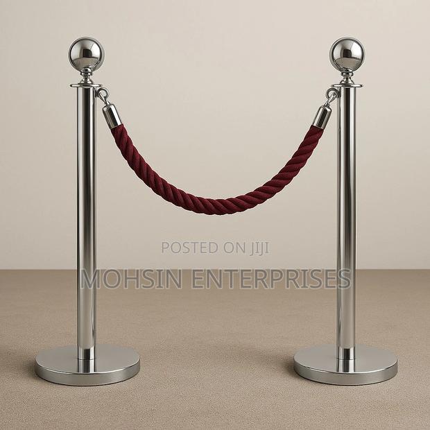 Professional Premium Silver Queue Stand – Organized & Unique - thumbnail 2