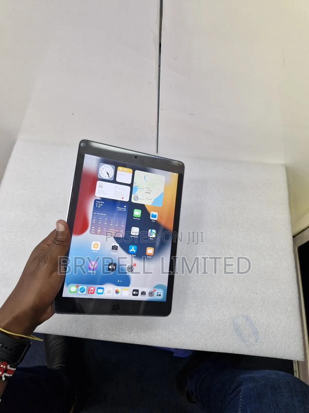 Apple iPad Air 2 64 GB Gray - thumbnail 3