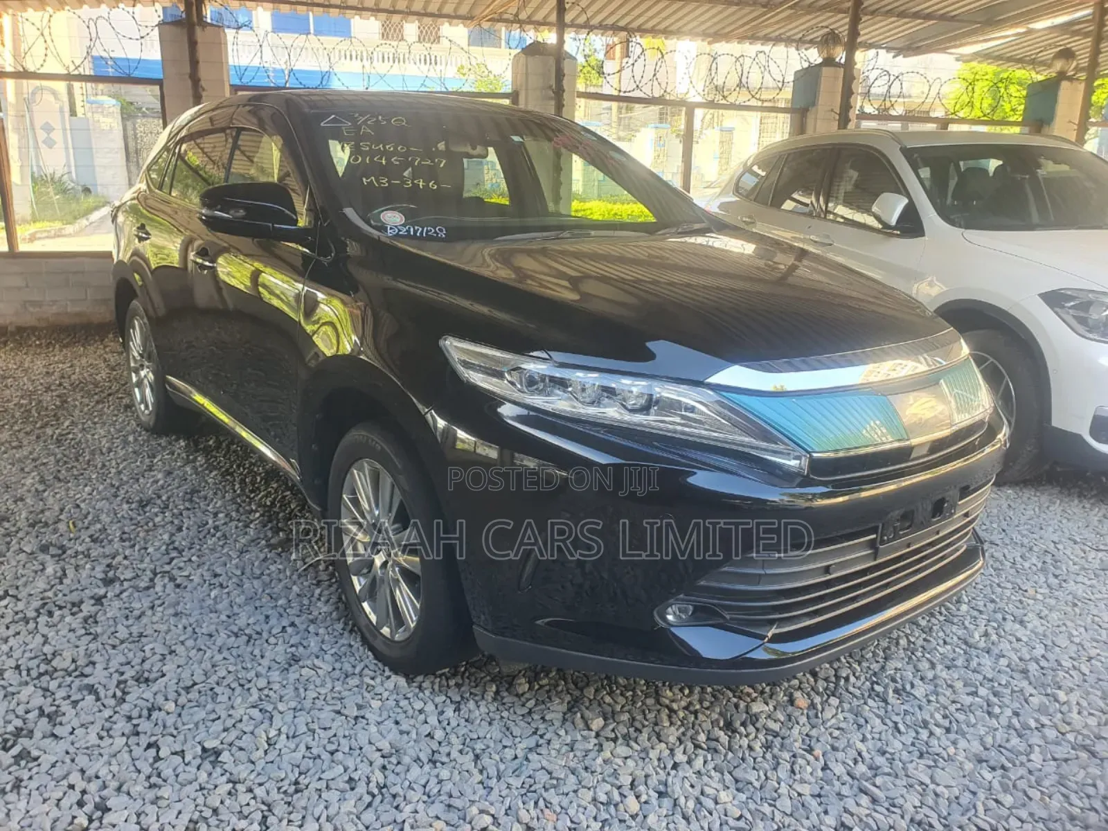 Toyota Harrier 2.0 Turbo 4WD 2018 Black
