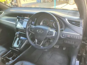 Toyota Harrier 2.0 Turbo 4WD 2018 Black