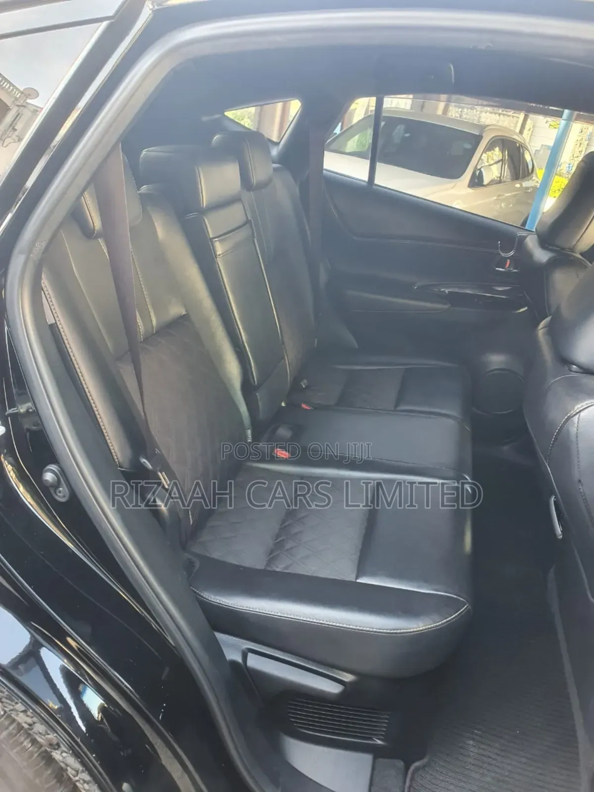 Toyota Harrier 2.0 Turbo 4WD 2018 Black