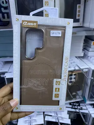 Faux Samsung Galaxy S24 Ultra Magsafe Leather Phone Case