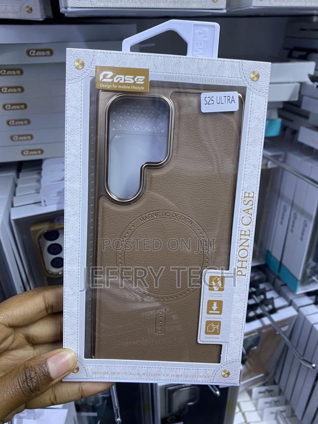 Frato Magsafe Leather Case for Samsung Galaxy S25 Ultra - main view