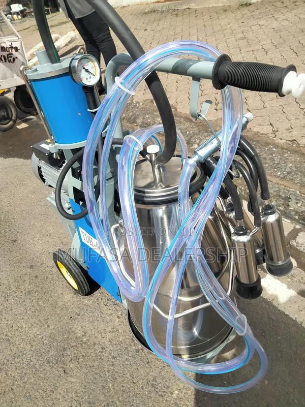Farmers Milking Machines Best Milking Machine - thumbnail 3
