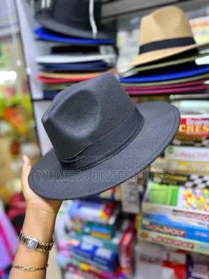 Fedora Hats Unisex in Black Colors at 700