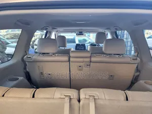 Toyota Land Cruiser Prado 2023 Gold