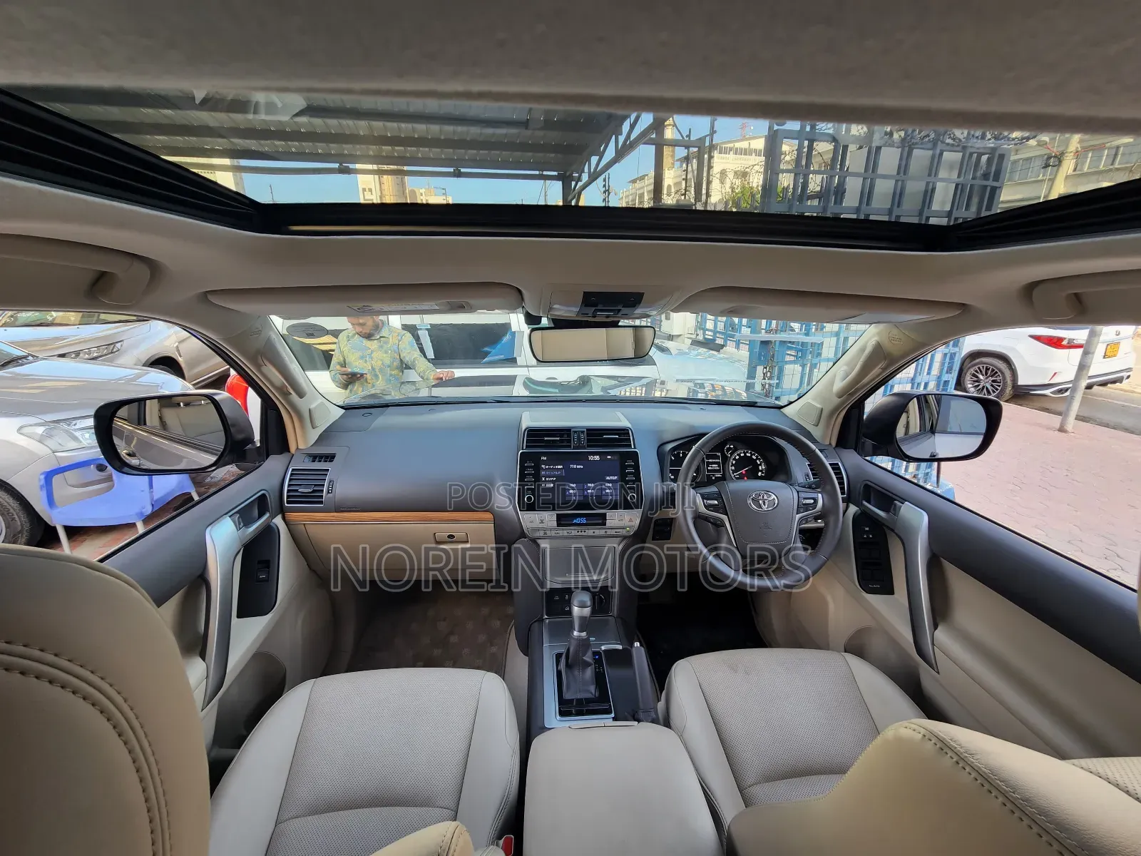 Toyota Land Cruiser Prado 2023 Gold