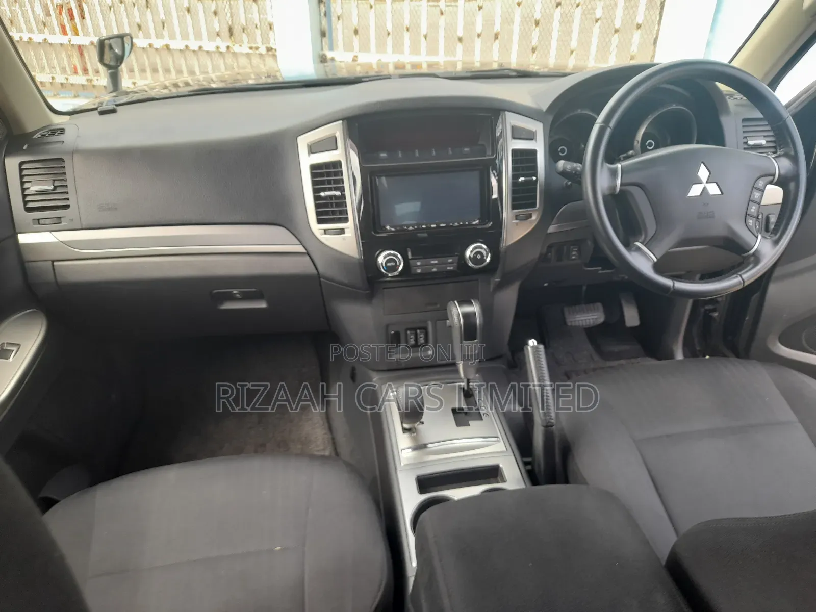 Mitsubishi Pajero Exceed 2018 Black