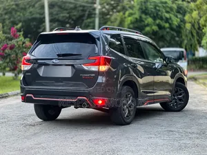 Subaru Forester 2020 Gray