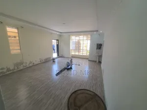 4bdrm Mansion in Varshity, Kamakis for rent
