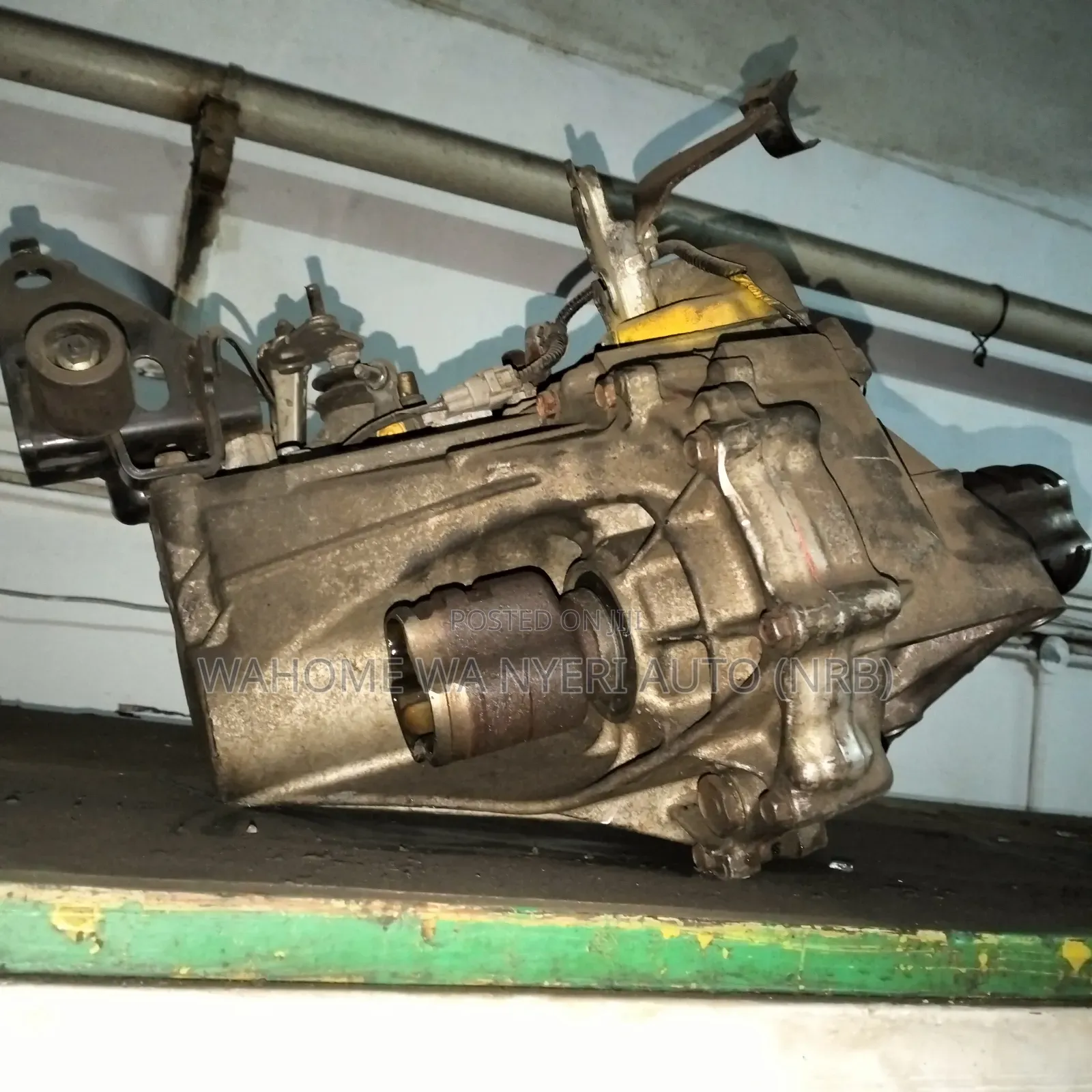 1sz Manual Vitz, Platz