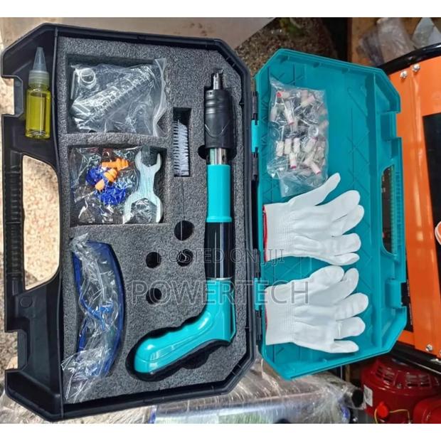 Manual Rivet Gun - main view