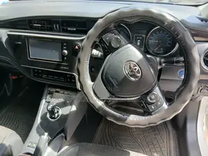 Toyota Auris 2017 Pearl