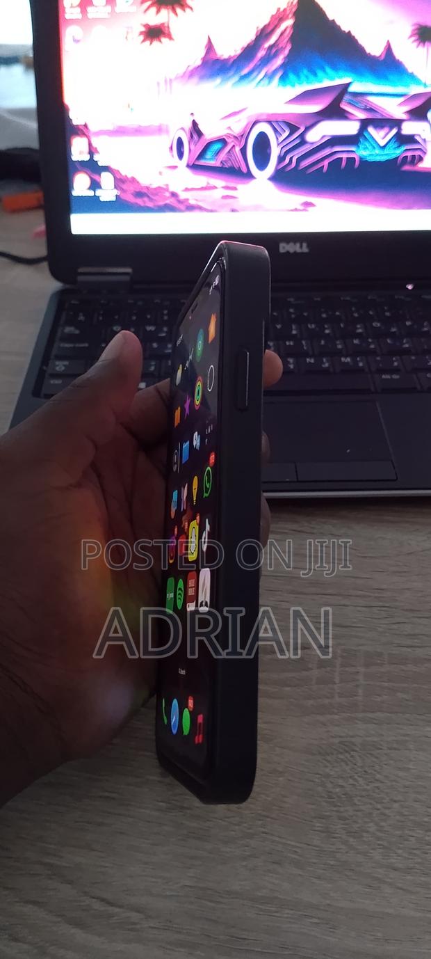 Apple iPhone XR 64 GB Yellow - thumbnail 4