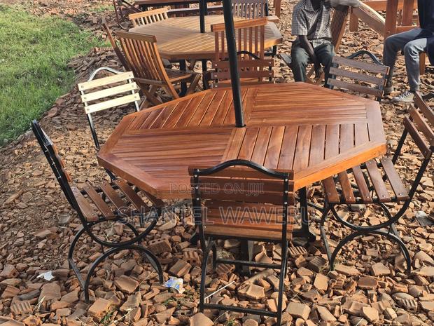 Out Door Shad and Chairs