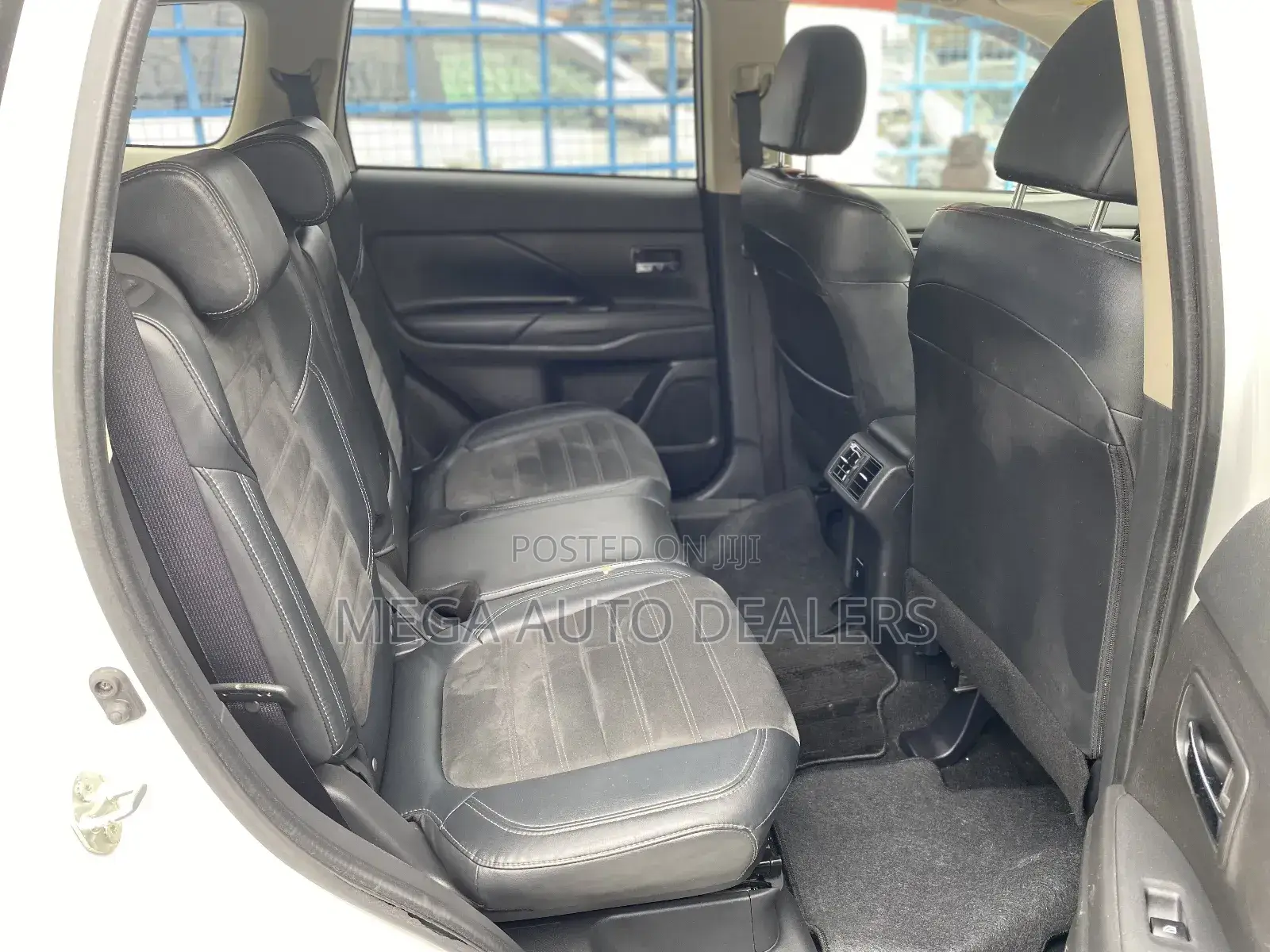 Mitsubishi Outlander 2018 White