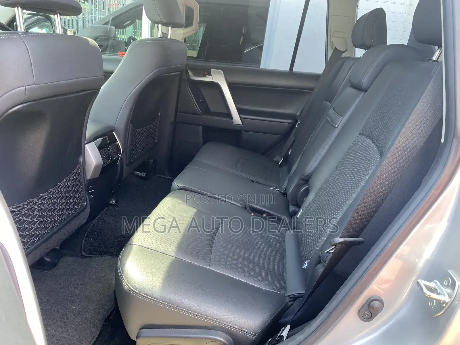Toyota Land Cruiser Prado 2018 Silver