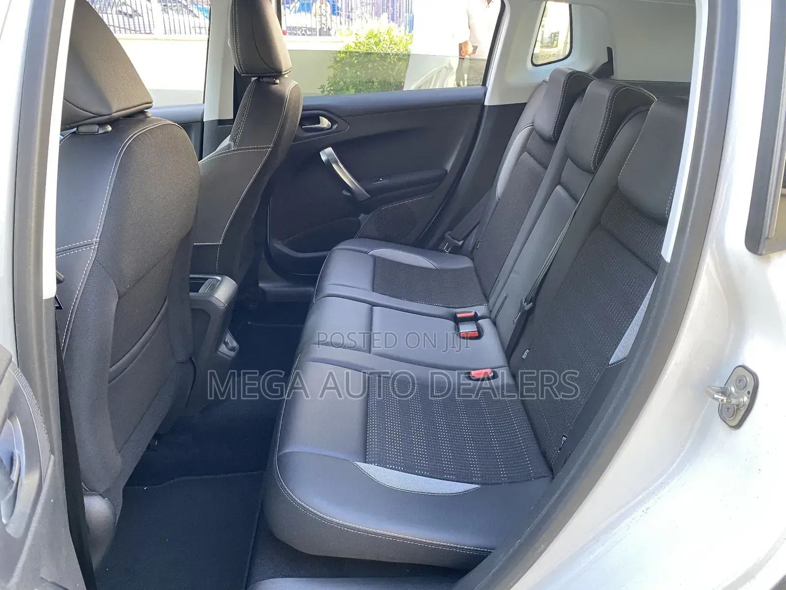 Peugeot 2008 2018 White