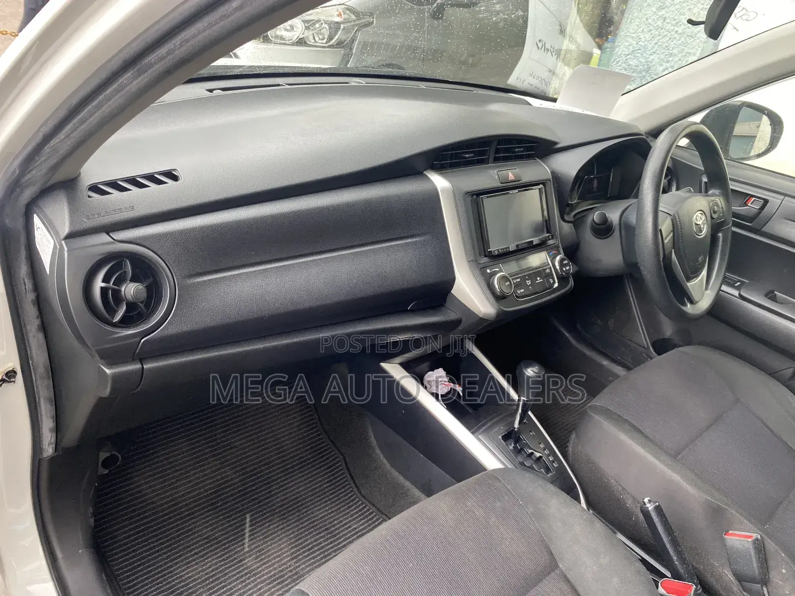Toyota Corolla Fielder 2018 White