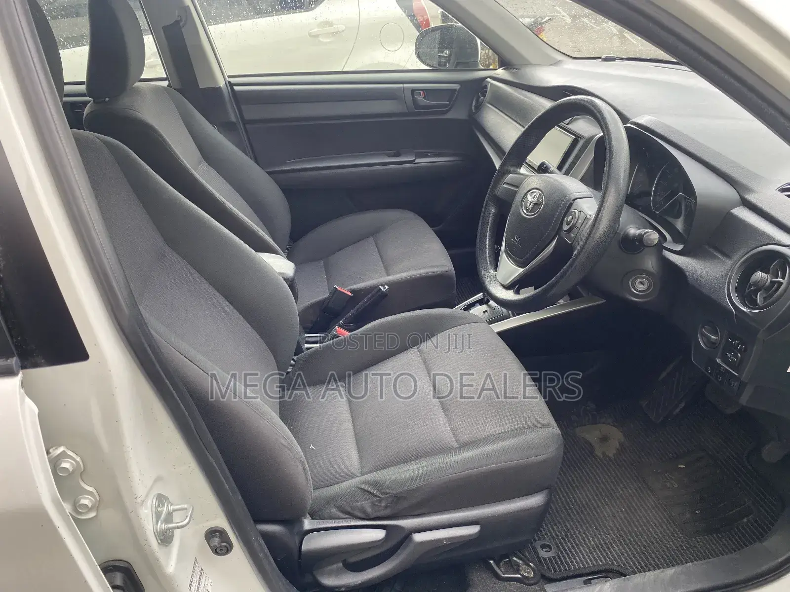 Toyota Corolla Fielder 2018 White