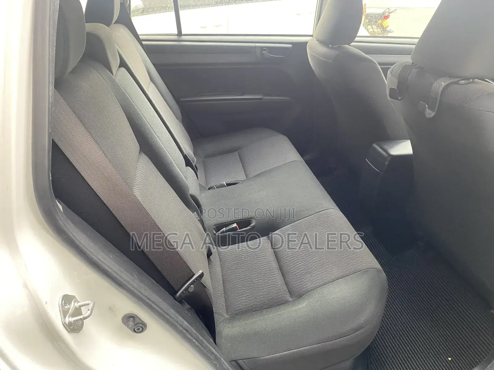 Toyota Corolla Fielder 2018 White