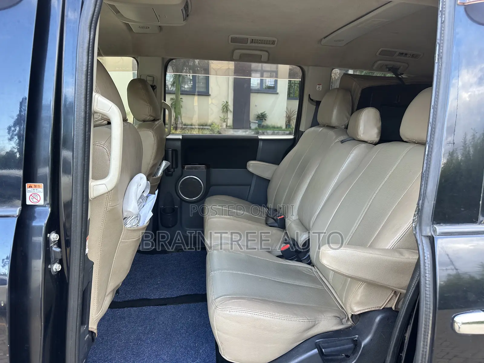 Mitsubishi Delica 2010 Black