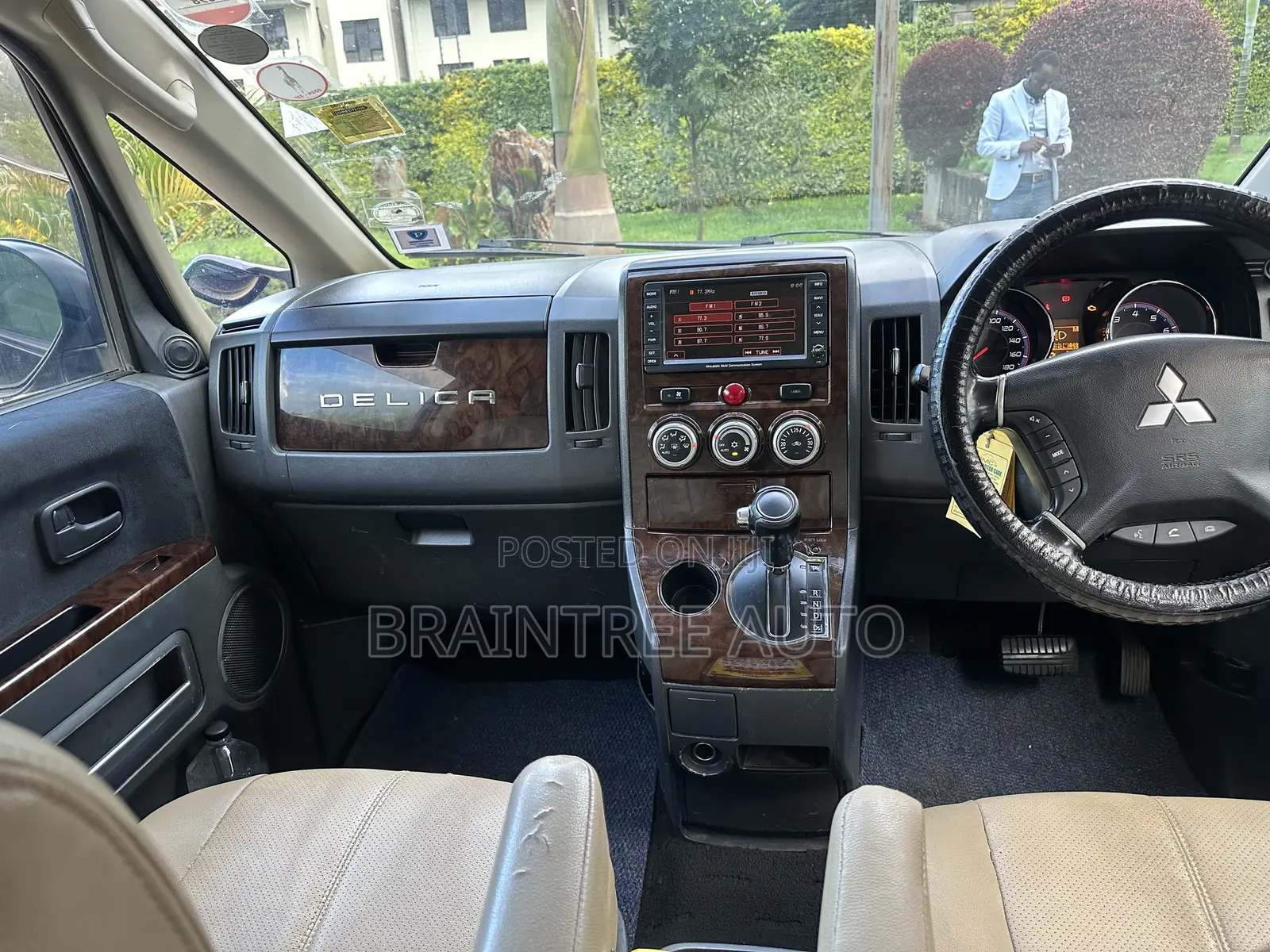 Mitsubishi Delica 2010 Black