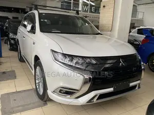 Mitsubishi Outlander 2018 White