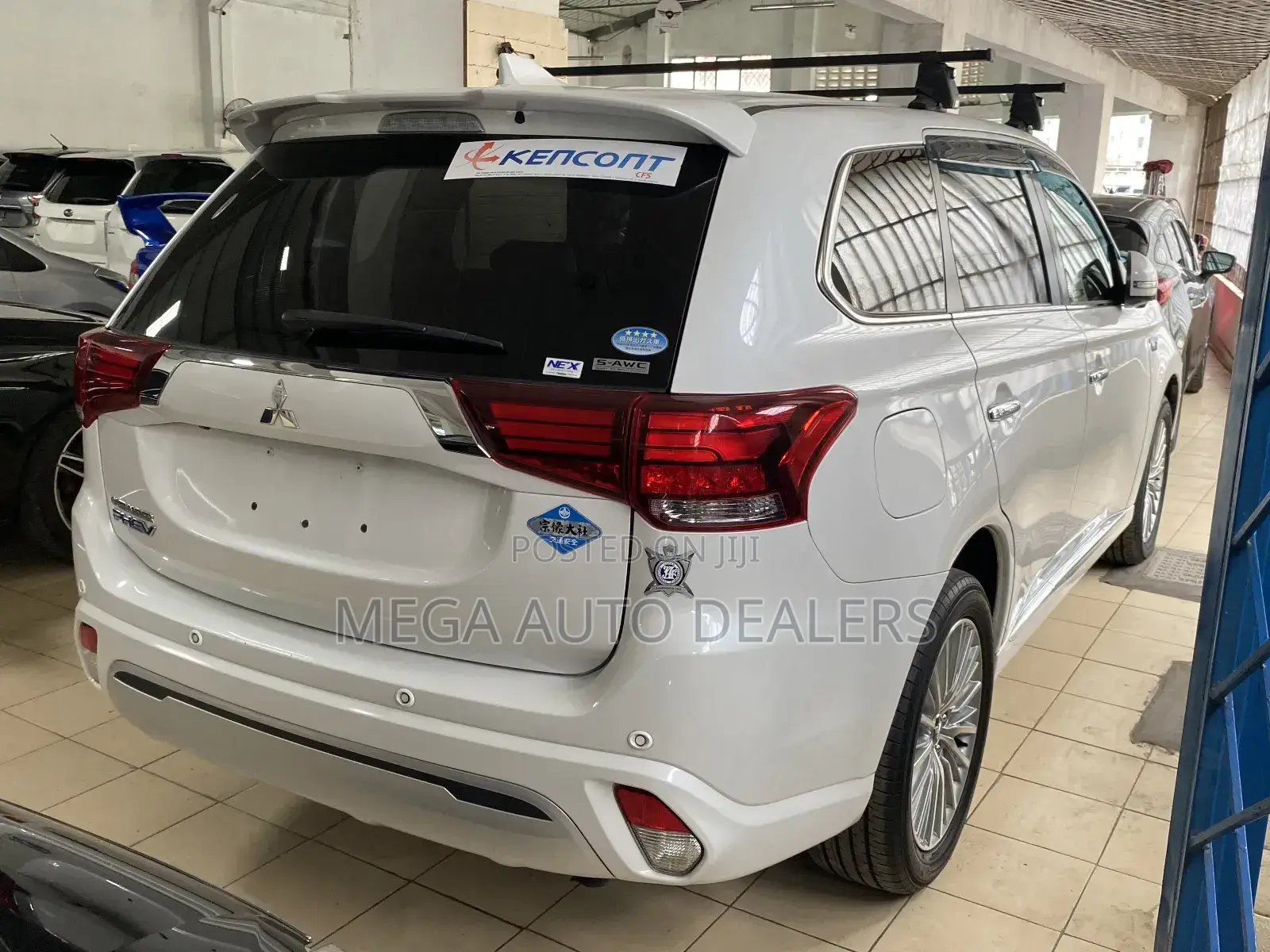 Mitsubishi Outlander 2018 White