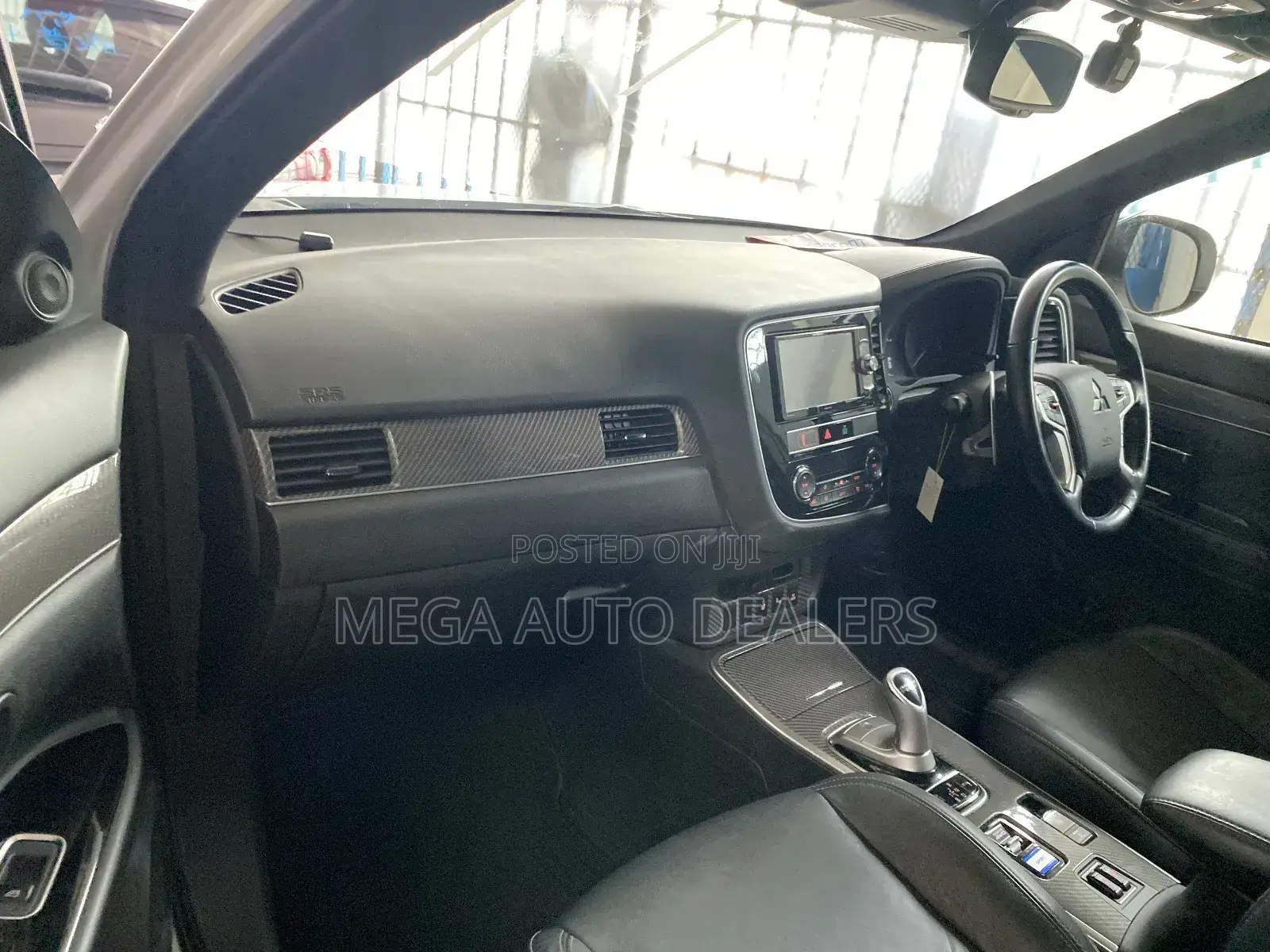 Mitsubishi Outlander 2018 White