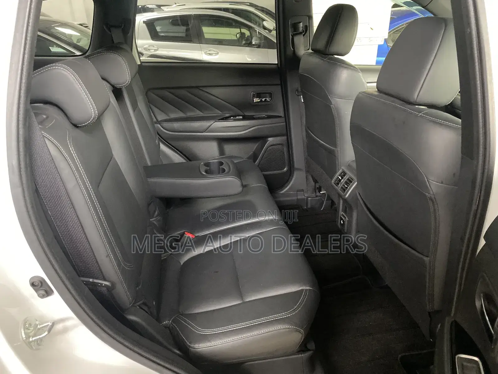 Mitsubishi Outlander 2018 White