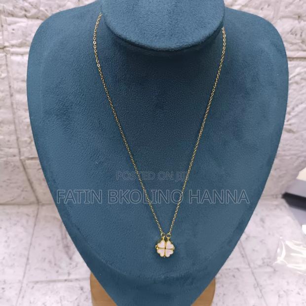 Simple Floral Necklace S.Steel