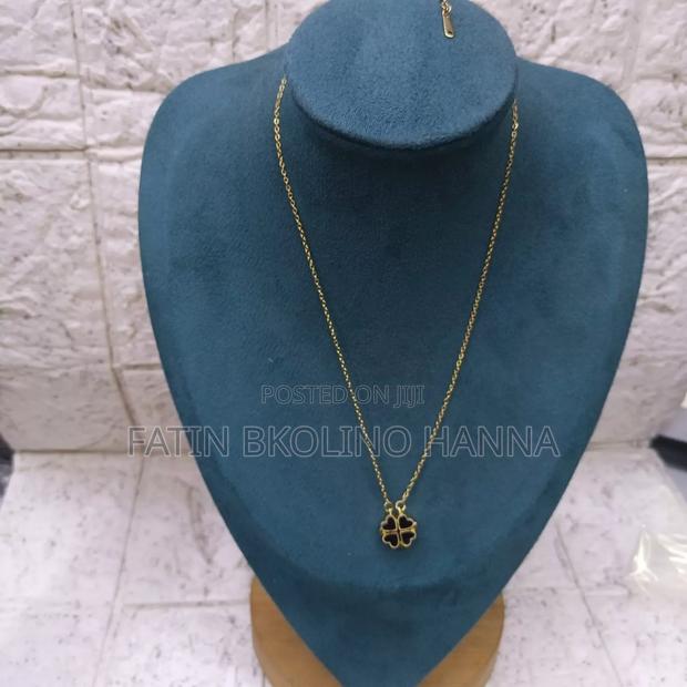 Simple Floral Necklace S.Steel - thumbnail 2
