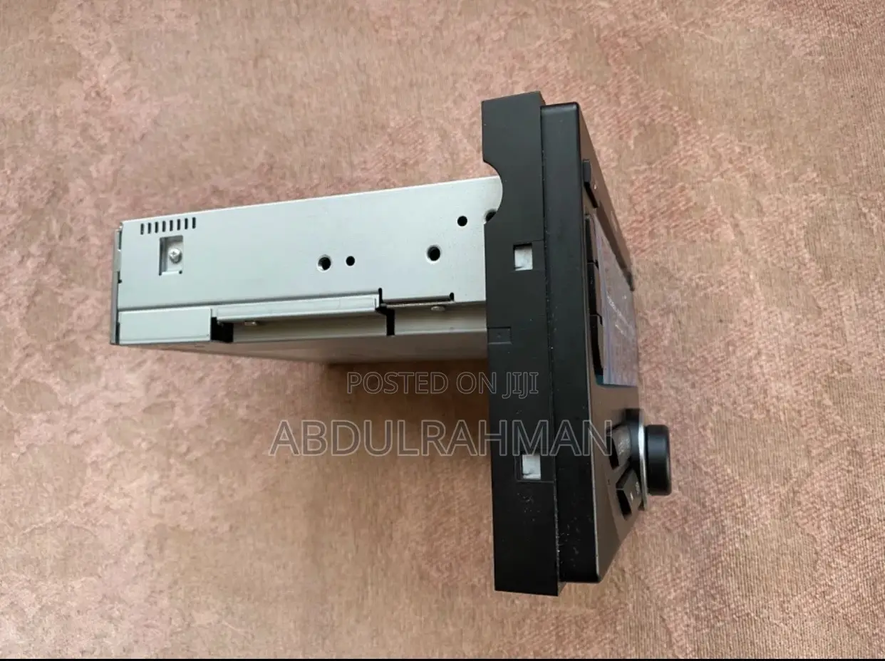 Toyota Fortuner 2016 Model Radio Cd Player