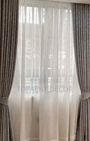 Dazzling Glam of Window Curtains and Sheers