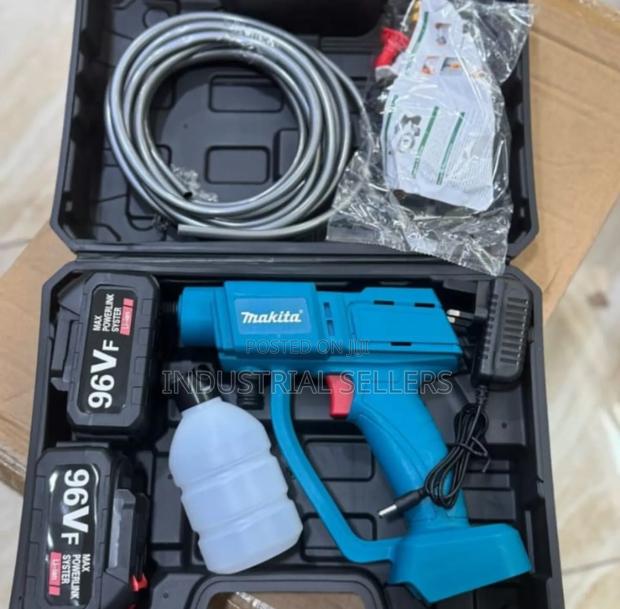 Powerful Makita Cordless High Pressure Washer Machine - main view