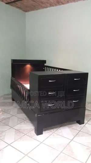 Baby / Kids Bed