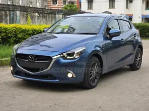 Mazda Demio 2018 Blue