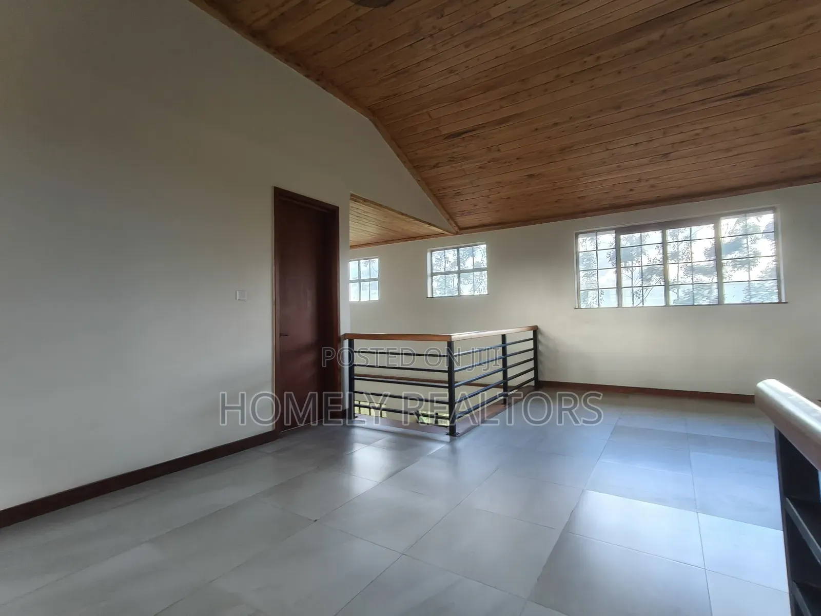 4bdrm Mansion in Oloirien, Birika, Kiserian for sale