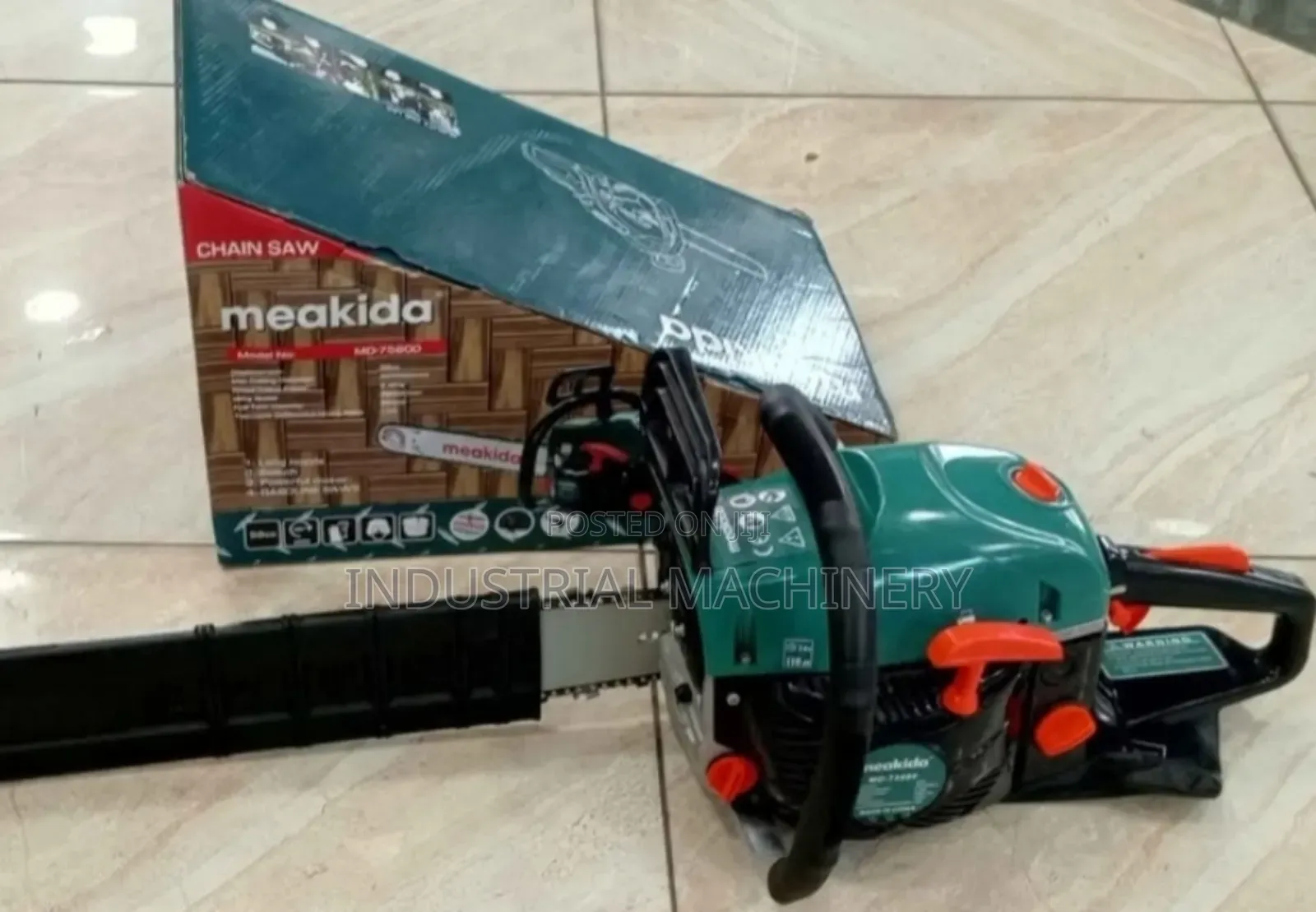 Gasoline Chainsaw - Durable
