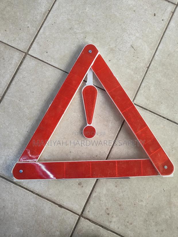 Foldable Safety Triangle For Cars - main view