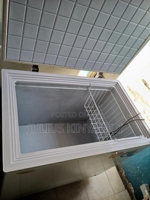 Stepless Chest Freezer 300l - main view