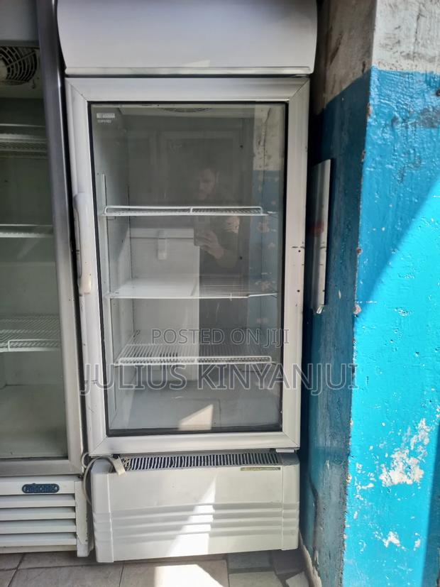 Front Clear Door Display