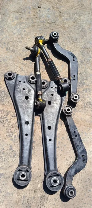 Rear Arms Vanguard,Rav4,Kluger,Harrier.
