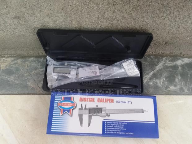 Digital Vanier Caliper - main view