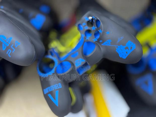 Decorative Pad Covers For Ps4 Controllers - thumbnail 3