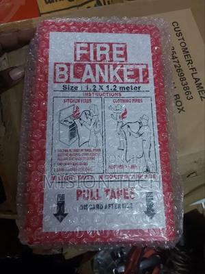 Fire Blanket 1.2m X 1.2m**** - thumbnail 2