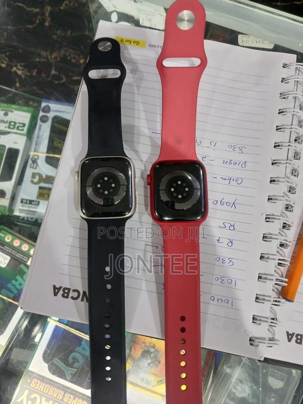 Apple Series 8 45mm - thumbnail 3